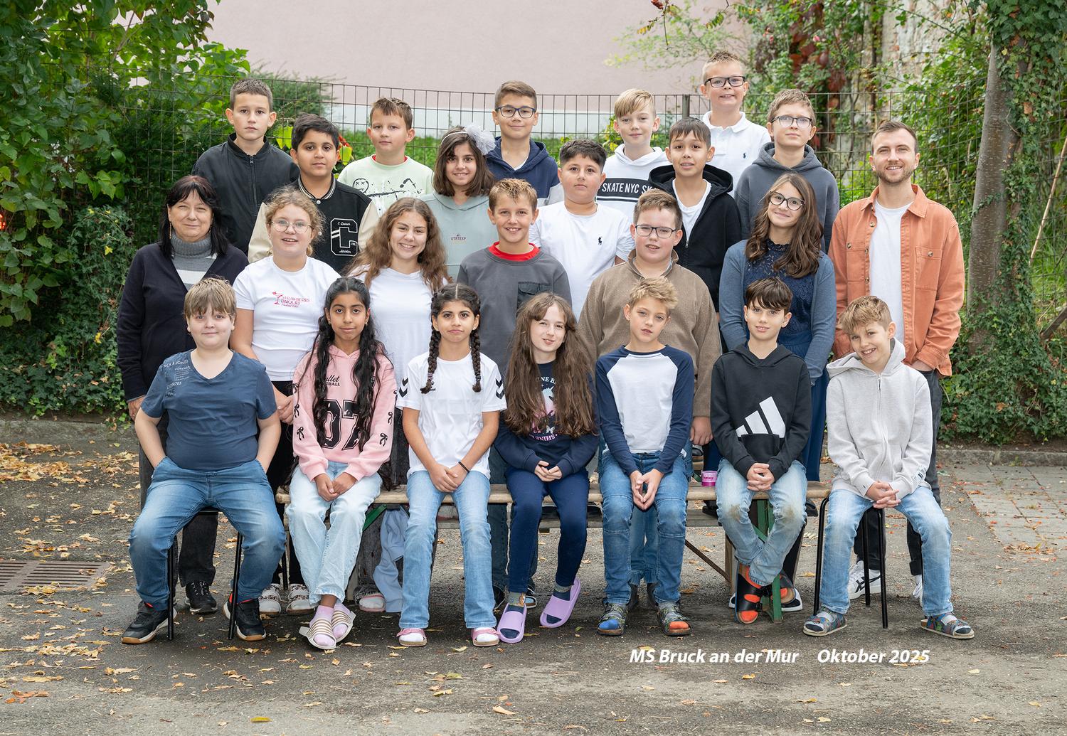 Klassenfoto 1b Großansicht 2025/26